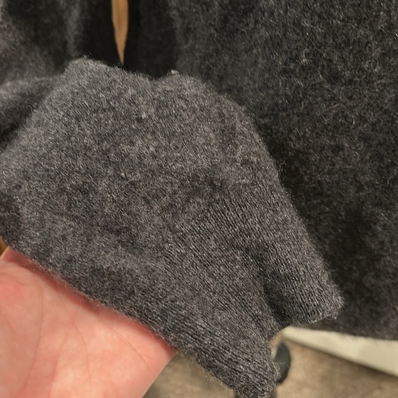 Quince Cashmere Sweater - Picture 4 of 4